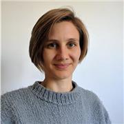 Cours de Yoga dans l’approche de Noëlle Perez Christiaens. Respect de la morphologie de votre corps et recherche de l'aplomb. Pour améliorer votre corps et votre vie